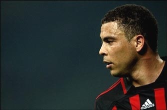 Những cuộc viễn chinh “bão táp”… - 4