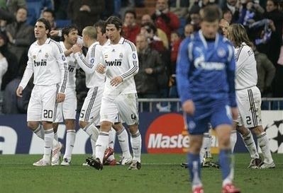 Real Madrid "khiêu vũ" trong ngày ra mắt của Juande Ramos - 1 Real Madrid "khiêu vũ" trong ngày ra mắt của Juande Ramos - 1