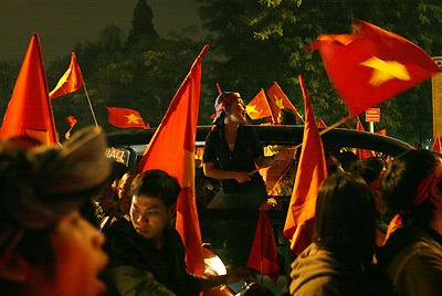 Biển người đêm không ngủ - 8