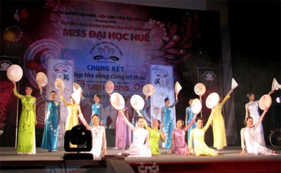 Chùm ảnh: Dịu dàng Huế thi nhan sắc - 2 Chùm ảnh: Dịu dàng Huế thi nhan sắc - 2