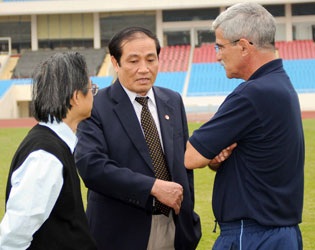 ĐT Việt Nam: Ông Mai Đức Chung trở lại làm “phó tướng” - 1 ĐT Việt Nam: Ông Mai Đức Chung trở lại làm “phó tướng” - 1