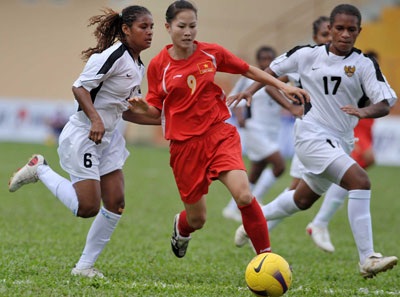 “Người nhện” Dương Hồng Sơn sở hữu Quả bóng vàng thứ 14 - 4