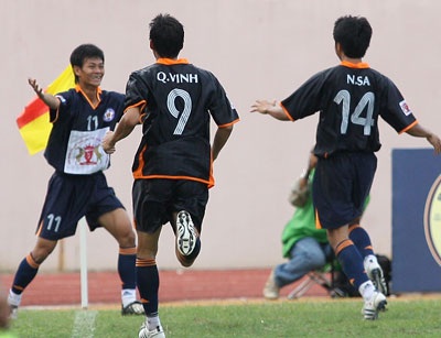 Xem sân Vinh chống bạo lực  - 2