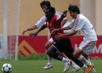 Ninh Bình vững ngôi đầu, “ngựa ô” Tây Ninh thảm bại  - 1