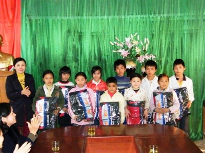 Ấm lòng học sinh miền sơn cước - 1