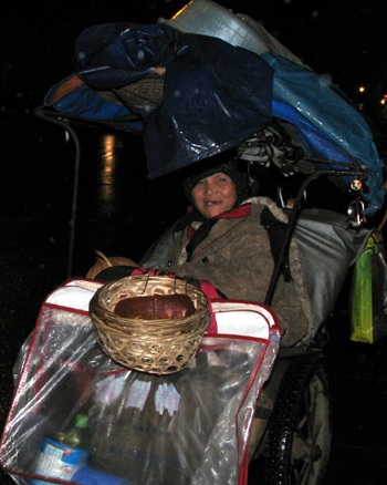 Khoảnh khắc đêm giao thừa thành Vinh - 5