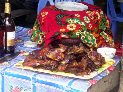 Đầu năm “xông” chợ biên giới Việt - Lào - 9