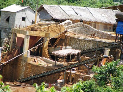 Phạt 14 cơ sở gây ô nhiễm môi trường nghiêm trọng - 1 Phạt 14 cơ sở gây ô nhiễm môi trường nghiêm trọng - 1