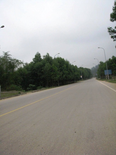 Con đường huyền thoại và di tích Km số 0  - 6