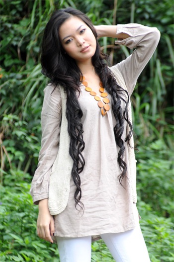 Chùm ảnh đầy ngẫu hứng của Hoa hậu Thuỳ Dung - 1