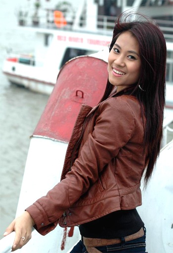 Hoa hậu Biển Vân Anh vẫn đẹp xinh ngày gặp lại - 1