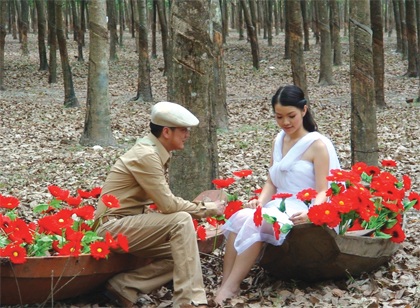 “Sốc” trước cảnh nóng của Đàm Vĩnh Hưng với Lý Nhã Kỳ... - 5 “Sốc” trước cảnh nóng của Đàm Vĩnh Hưng với Lý Nhã Kỳ... - 5