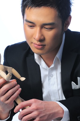 Hoàng Hải: “Gợi cảm nhưng không… kiệm vải” - 2 Hoàng Hải: “Gợi cảm nhưng không… kiệm vải” - 2