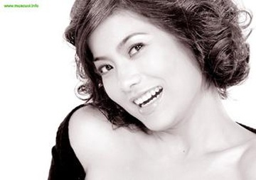 Đàm Hằng chưa “thoát” vai người đàn bà đau khổ - 4 Đàm Hằng chưa “thoát” vai người đàn bà đau khổ - 4