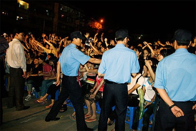 Cuồng nhiệt với live show của Mr Đàm - 10 Cuồng nhiệt với live show của Mr Đàm - 10