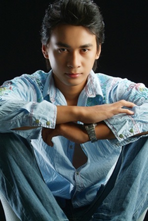 “Trai nhảy” Ngọc Thuận ngượng khi nói đến cảnh “nóng” - 2