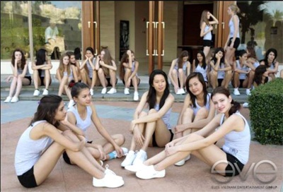Chùm ảnh “Miss Teen” khoe chân dài - 4 Chùm ảnh “Miss Teen” khoe chân dài - 4