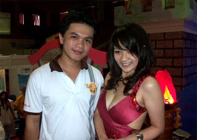Thuỷ Top lộ “vòng 1” gợi cảm - 7 Thuỷ Top lộ “vòng 1” gợi cảm - 7