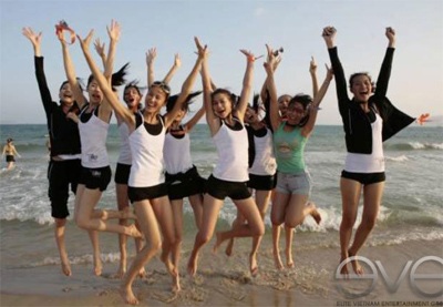 Chùm ảnh “Miss Teen” khoe chân dài - 8 Chùm ảnh “Miss Teen” khoe chân dài - 8