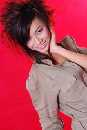 Sao Việt “vượt khó” - 3