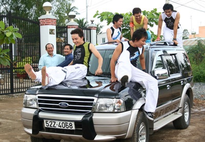 Cao Thái Sơn… “giả gái”! - 3 Cao Thái Sơn… “giả gái”! - 3