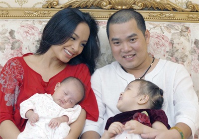 Cựu người mẫu Thuý Hạnh hát mừng sinh nhật chồng  - 3