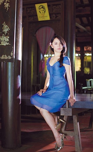 Á hậu Thiên Lý lên đường với nỗi lo lắng... - 1