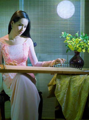 Mai Phương Thuý: Chiến dịch bán đĩa làm từ thiện - 4 Mai Phương Thuý: Chiến dịch bán đĩa làm từ thiện - 4
