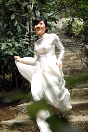 Uyên “xấu tính” của Nhật Ký Vàng Anh đi thi… hoa hậu - 2 Uyên “xấu tính” của Nhật Ký Vàng Anh đi thi… hoa hậu - 2