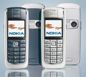 Top 10 điện thoại bán chạy nhất tháng 6 - 8