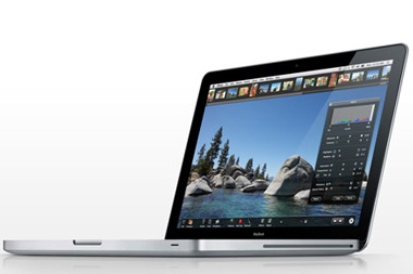 Những laptop rực rỡ trong đêm đen - 1 Những laptop rực rỡ trong đêm đen - 1