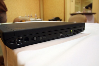 Cảm nhận ban đầu về “cỗ máy” Lenovo ThinkPad W700 - 10