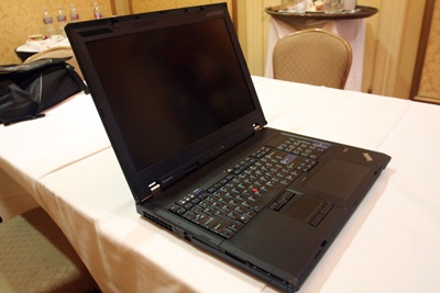 Cảm nhận ban đầu về “cỗ máy” Lenovo ThinkPad W700 - 12