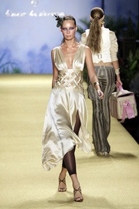 Baby Phat: Những cô gái mang phong cách sexy - 11