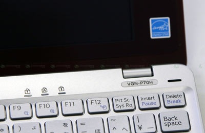 “Đập hộp” Sony Vaio P - 14