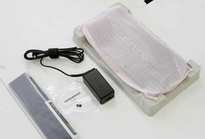 “Đập hộp” Sony Vaio P - 5