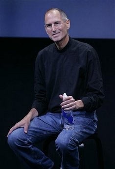 Steve Jobs phải rời xa Apple để tập trung chữa bệnh - 1