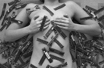 Chân dung những “con nghiện” máy tính - 3