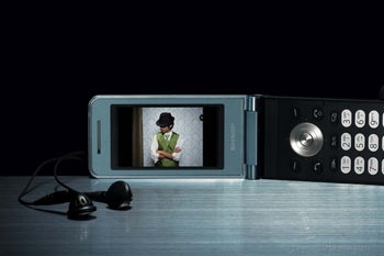 Sharp bước vào cuộc đua mobile 8 megapixel - 1