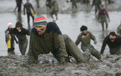 Chùm ảnh: Chạy marathon dưới bùn sâu - 2