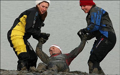 Chùm ảnh: Chạy marathon dưới bùn sâu - 5