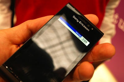 Ấn tượng Sony Ericsson Idou chụp ảnh 12 megapixel - 1