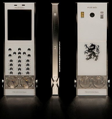 Mobiado 105GMT White được bọc đá sapphire - 1