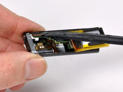 “Mổ xẻ” bí mật của máy nghe nhạc tí hon iPod Shuffle - 12 “Mổ xẻ” bí mật của máy nghe nhạc tí hon iPod Shuffle - 12