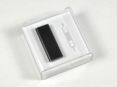 “Mổ xẻ” bí mật của máy nghe nhạc tí hon iPod Shuffle - 1 “Mổ xẻ” bí mật của máy nghe nhạc tí hon iPod Shuffle - 1