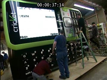 Chiêm ngưỡng chiếc mobile lớn nhất thế giới - 9