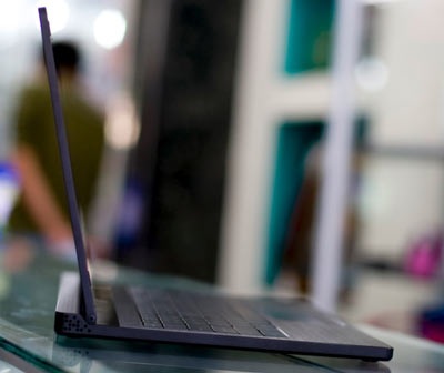 Dell Adamo về Việt Nam với giá 2.900 USD - 6