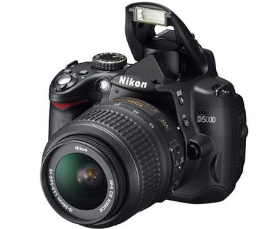 Nikon trình diễn máy ảnh quay phim HD với màn hình xoay - 1 Nikon trình diễn máy ảnh quay phim HD với màn hình xoay - 1
