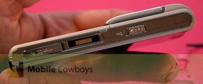 “Siêu phẩm” Sony Ericsson Idou lộ thêm phiên bản màu bạc - 5