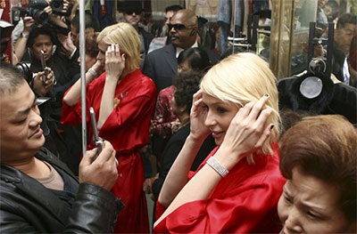 Paris Hilton “đại náo” Thượng Hải - 8